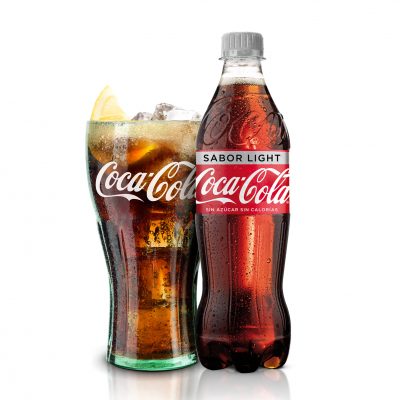 Coca-Cola Sabor Light botella 500ml_vaso_blanco